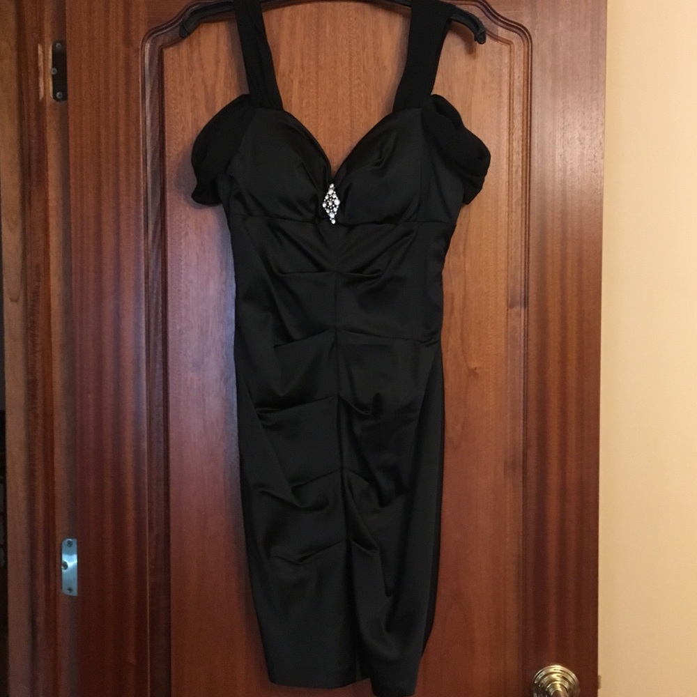 Special Occasion Short Gown